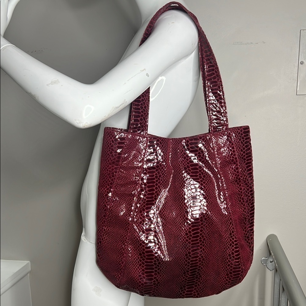 Burgundy Red Snakeskin Embossed Lined Shoulder Totebag Bag